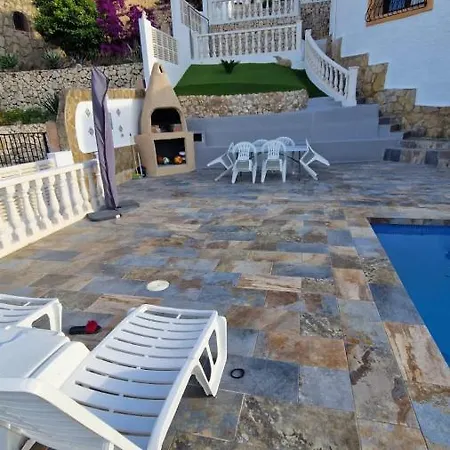 Maryvilla Zohra Calpe Esterno foto