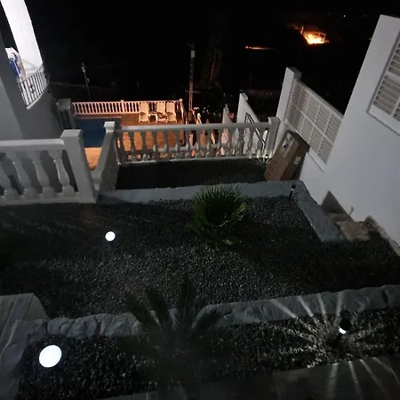 Maryvilla Zohra Calpe Esterno foto