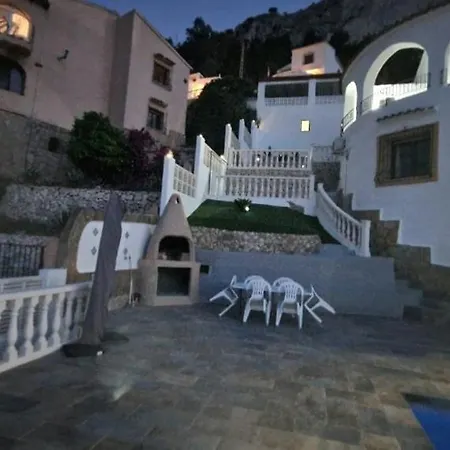 Maryvilla Zohra Calpe Esterno foto